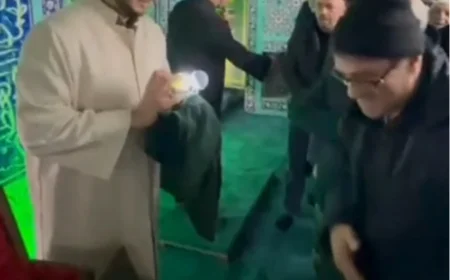 Gümüşsuyu Bağlık Camii’nde Gençlerle Teravih Namazı ve Sakal-ı Şerif Ziyareti Yoğun İlgi Gördü