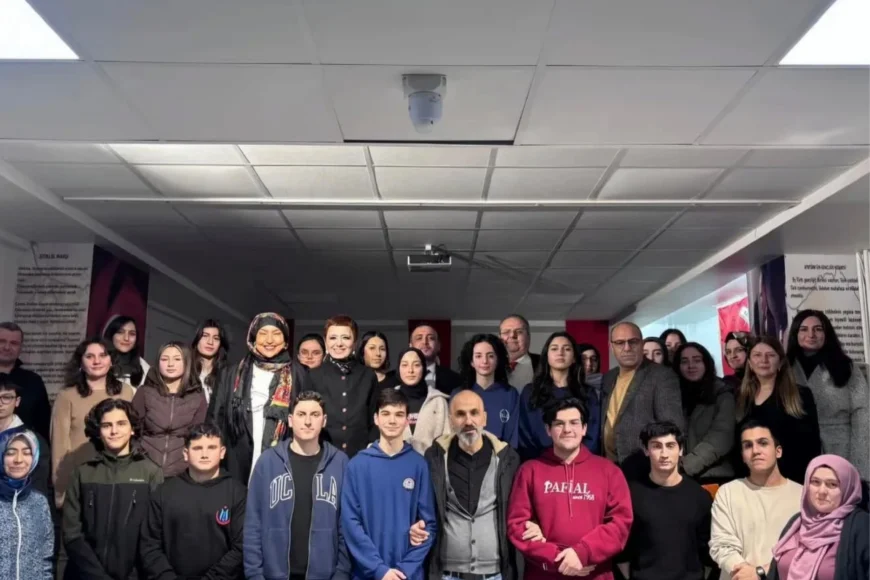 KORKMA Gençliğin Ruhu Beykoz’da Yankılandı Liseler Arası Bilgi Yarışmasında Şampiyon Paşabahçe Ahmet Ferit İnal Anadolu Lisesi Oldu