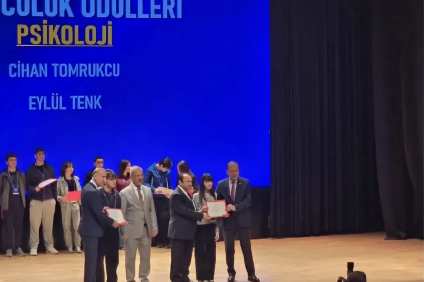 Beykoz Bilim ve Sanat Merkezi Öğrencileri TÜBİTAK 2204-A Psikoloji Alanında Bölge Üçüncüsü Oldu