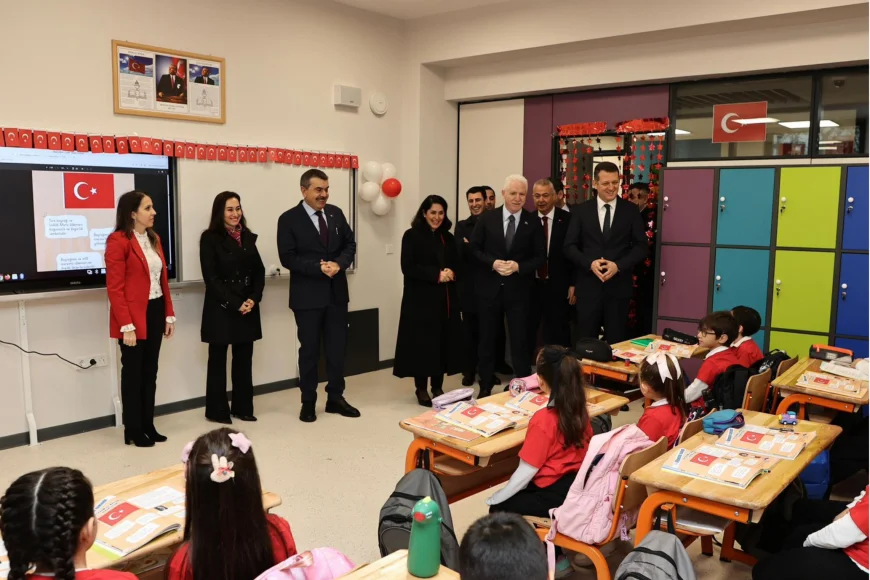 Milli Eğitim Bakanı Yusuf Tekin’in Katılımıyla Anadolukavağı’nda Salim Düzgit İlkokulu ve Ortaokulu Hizmete Açıldı