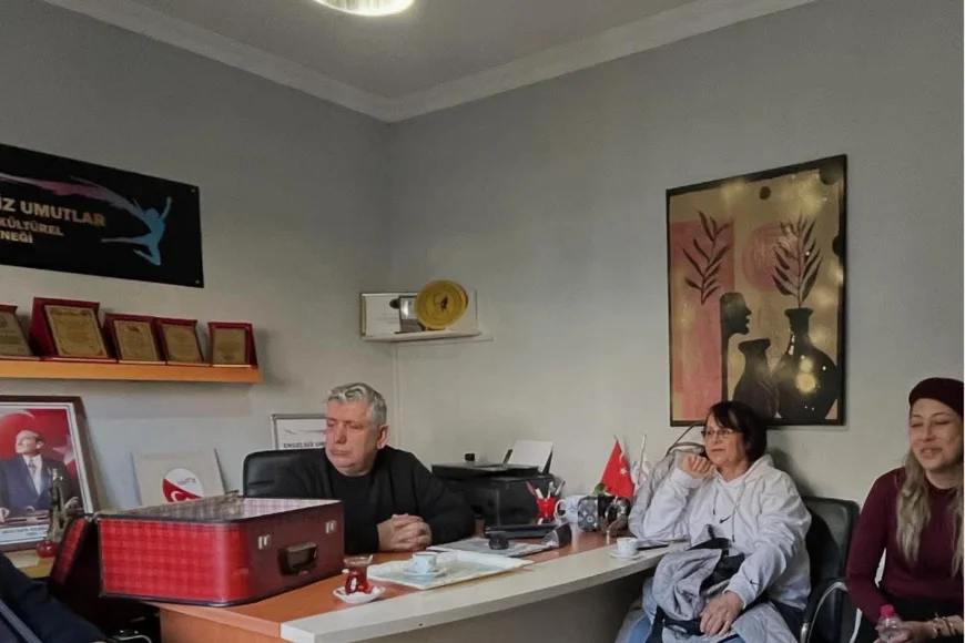 İYİ Parti Beykoz İlçe Başkanlığı Engelsiz Umutlar Derneği’ni Ziyaret Etti: “Özel Bireylerin Her Zaman Yanındayız”