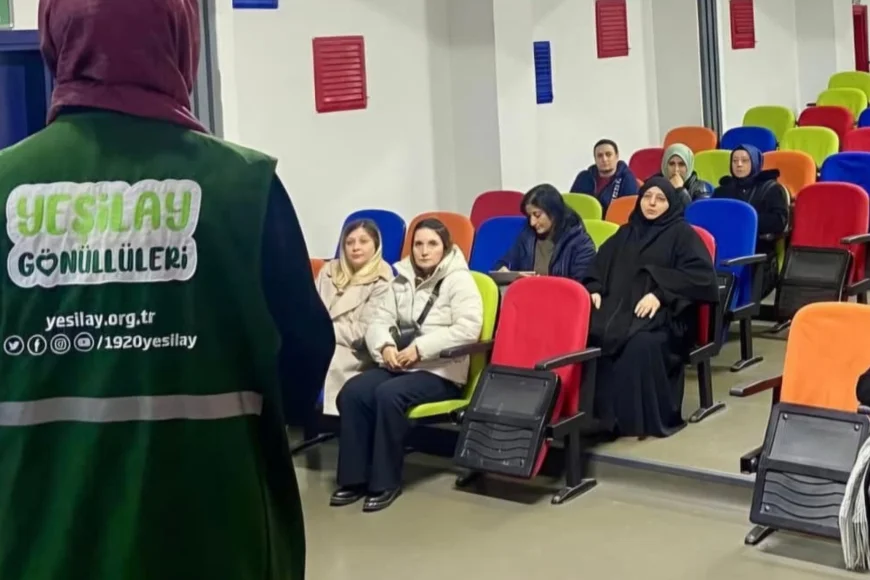 Yeşilay Beykoz Şubesi Sadettin Gökçepınar İlkokulu’nda “Bağımlılıksız Gelecek İçin Çocuklara ve Velilere Anlamlı Eğitim” Düzenledi