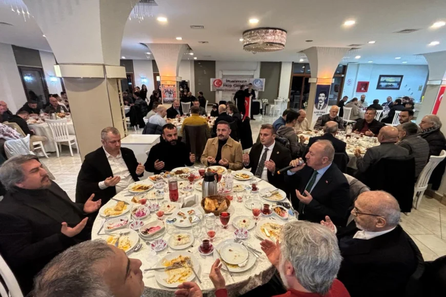 MHP Beykoz İlçe Teşkilatı Anadoluhisarı’nda Geleneksel Alper Tunga Uytun İftar Buluşmasını Gerçekleştirdi