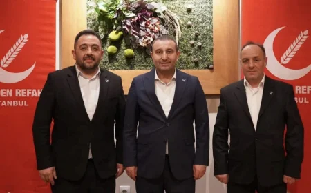 Yeniden Refah Partisi Beykoz İlçe Başkanı Ömer Zahit Kuvvet, İl Başkanı Nuri Özata’nın İftar Programına Katıldı
