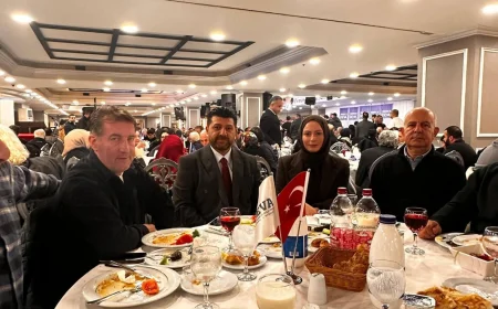 DEVA Partisi Genel Başkanı Ali Babacan İstanbul’daki İftar Programında Teşkilatlarla Bir Araya Geldi