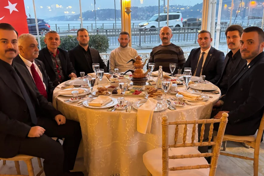 MHP Beykoz İlçe Başkanı Emre Çömlekçi İstanbul Ülkü Ocakları Geleneksel İftar Buluşmasında Ülküdaşlarıyla Bir Araya Geldi
