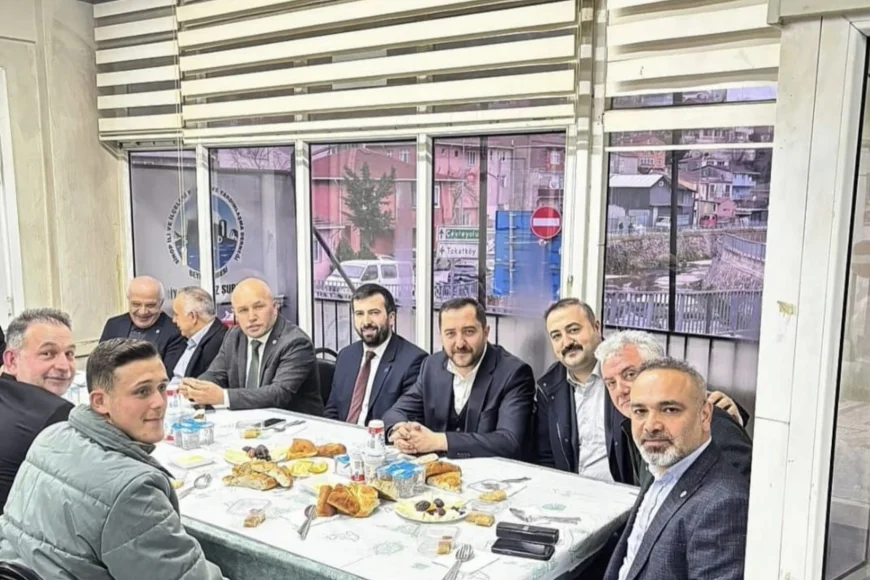 Anahtar Parti Beykoz İlçe Başkanlığı, SİYAD İftar Etkinliğinde Gündemi Birlik ve Dayanışmayla Paylaştı