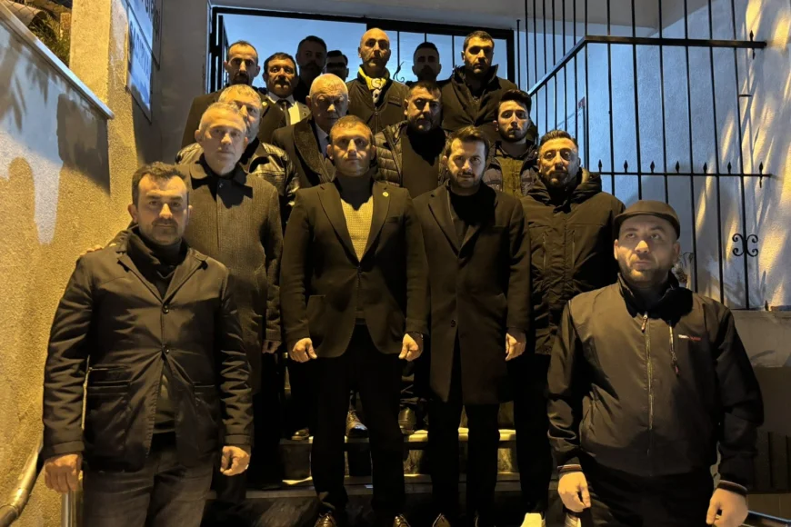 MHP Beykoz İlçe Başkanı Emre Çömlekçi Şahinkaya Taş Ocakları Camii’nde Mahalle Sakinleriyle İftar Sofrasında Buluştu