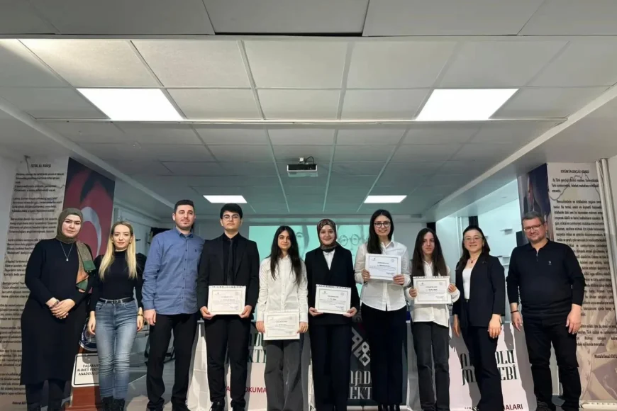 Ahmet Ferit İnal Lisesi’nde Sabahattin Ali paneliyle öğrenciler edebiyatı derinlemesine tartıştı