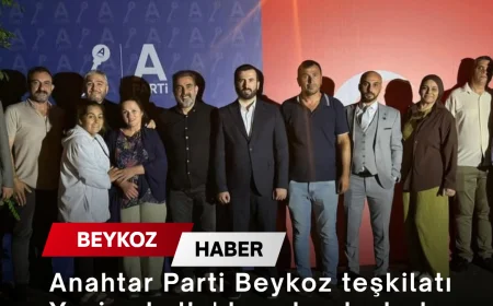 Anahtar Parti Beykoz İlçe Başkanlığı Yenimahalle'de düzenlediği sokak buluşmasında vatandaşlarla bir araya geldi