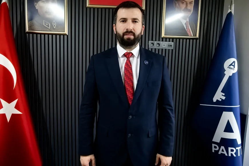 Anahtar Parti Beykoz İlçe Başkanı Onur Kaya: “Hamasetle siyaset yapıldığı zaman insanlar huzursuz oluyor”