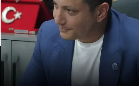 Anahtar Parti İstanbul İl Başkanı Op. Dr. Altuğhan Cahit Vural: “Kurtuluş Savaşı lafını silmeye kimsenin gücü yetmez”