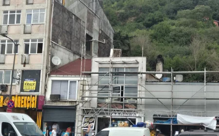 Beykoz Merkez’deki Meydan Çalışmalarına Vatandaşlardan Sert Tepki: “Tabela Değiştirerek Meydan Projesi Yapılmaz”