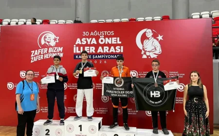 Beykoz Belediyesi Spor Kulübü karatecileri Çorlu’da iki madalyayla kürsüye çıktı