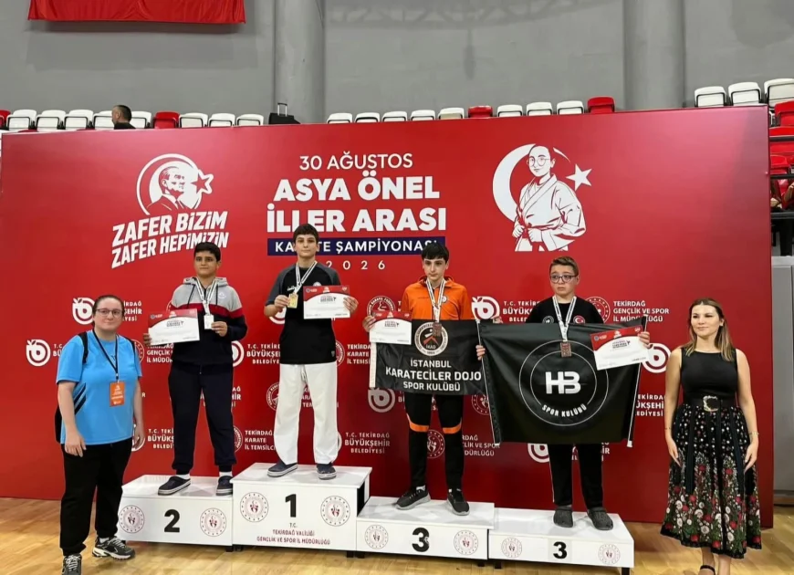 Beykoz Belediyesi Spor Kulübü karatecileri Çorlu’da iki madalyayla kürsüye çıktı