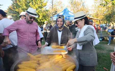 Beykoz Mısır Festivali ve Geleneksel Sünnet Şöleni Küçüksu Çayırı’nda binlerce kişiyi bir araya getirdi