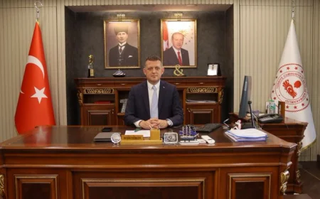 Beykoz’da 1.126 öğrenciye 2 milyon 252 bin liralık kırtasiye desteği