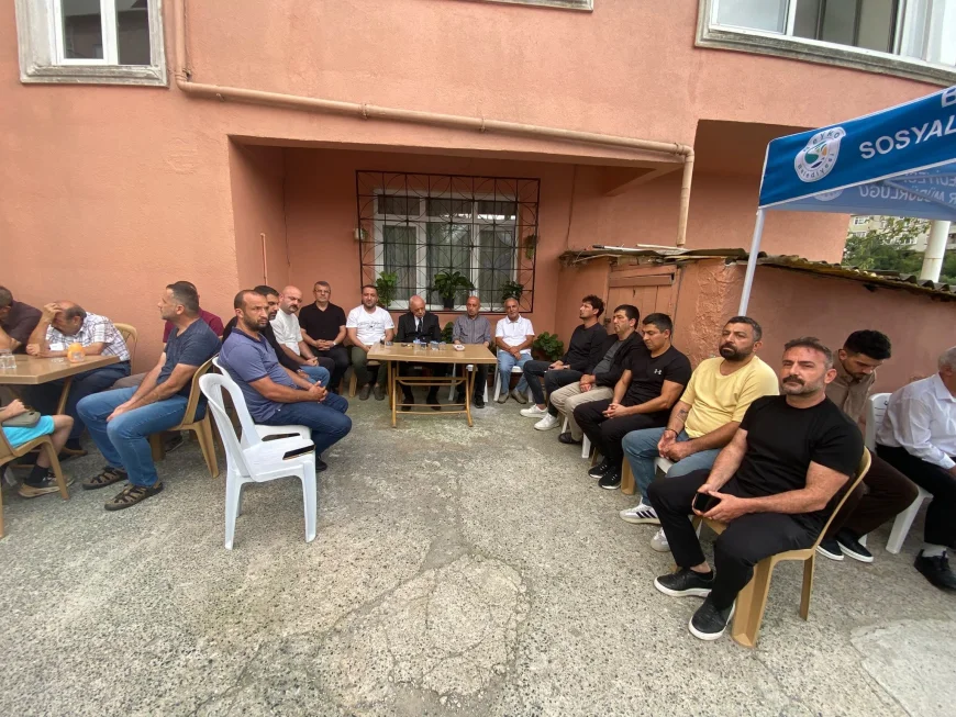 MHP İlçe Başkanı Mehmet Gündoğdu’nun Acı Gününde Taziye Evinde Kur’an-ı Kerim Tilaveti ve Dua Buluşması