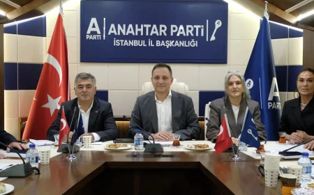 Anahtar Parti İstanbul İl Başkanı Op. Dr. Altuğhan Cahit Vural: “İlk Günkü Kararlılıkla Çalışmaya Devam Ediyoruz”