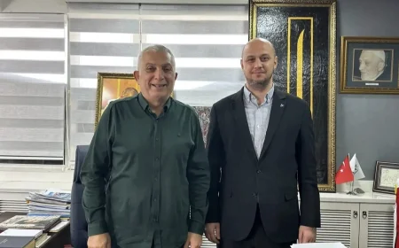 MHP Çekmeköy İlçe Başkanı Tahsin İnce’den Eski AK Parti Milletvekili Metin Külünk’e Ziyaret: “Kıymetli Tecrübelerinden İstifade Ettik”