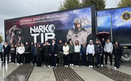 Bağımlılıkla Mücadele Seferberliğinde NARKOTIR Öğrenciler ve Vatandaşlarla Buluştu