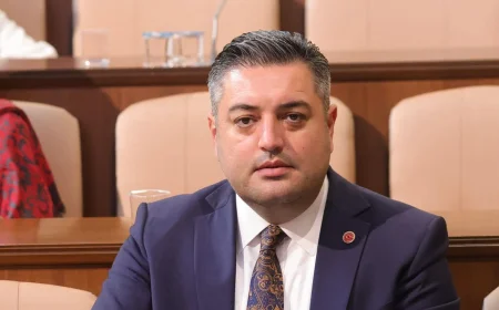 İBB ve Beykoz Belediye Meclis Üyesi Burak Korkmaz CHP’den İstifa Ederek Yeni Parti’ye Katıldı