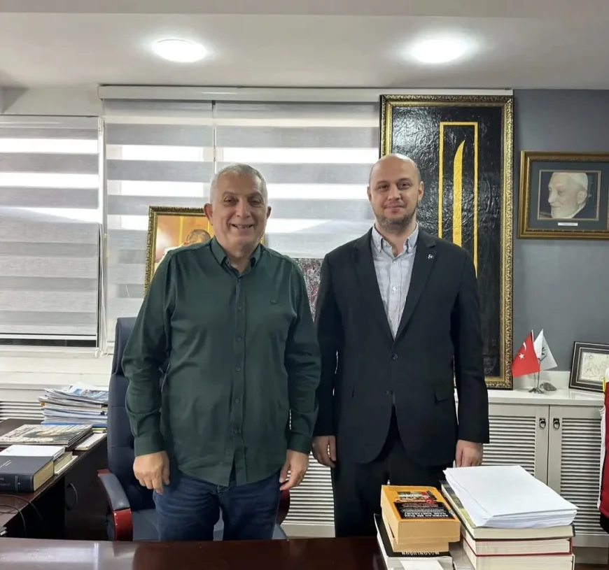 MHP Çekmeköy İlçe Başkanı Tahsin İnce’den Eski AK Parti Milletvekili Metin Külünk’e Ziyaret: “Kıymetli Tecrübelerinden İstifade Ettik”