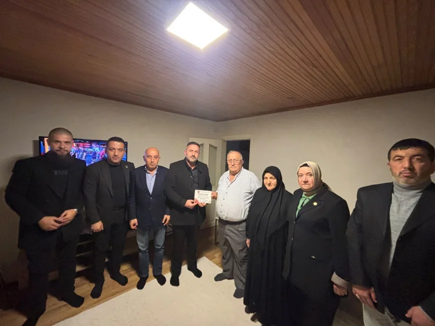 MHP Beykoz İlçe Başkanlığı Şehit Ailelerini Ziyaret Etti: “Emanetleri Her Zaman Başımızın Tacı Olacaktır”