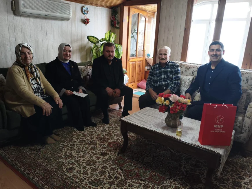 MHP Beykoz İlçe Başkanı Mehmet Gündoğdu Öncülüğünde Şehit Ailelerine Vefa Ziyaretleri Sürüyor