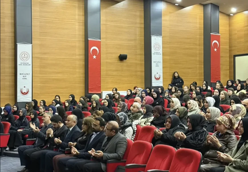 Beykoz’da İmam Hatip Okullarının Kuruluş Yıl Dönümü Düzenlenen Özel Programla Kutlandı