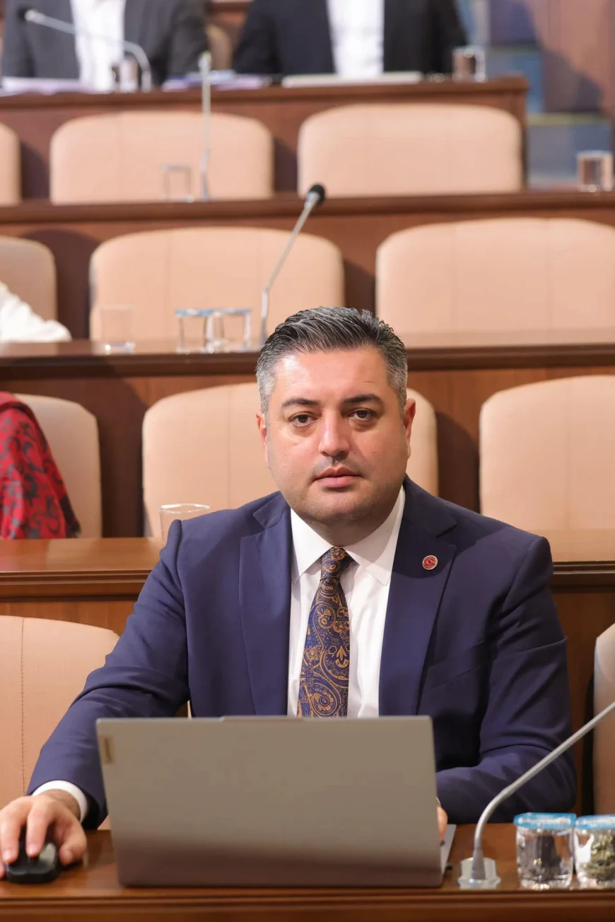 İBB ve Beykoz Belediye Meclis Üyesi Burak Korkmaz CHP’den İstifa Ederek Yeni Parti’ye Katıldı